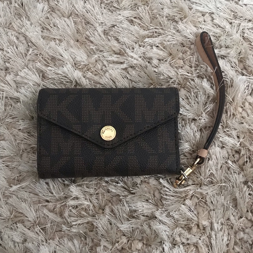 Michael Kors wristlet